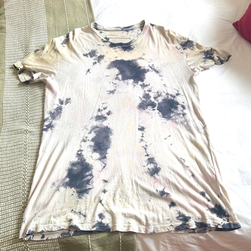 Tie-Dye shirt dress in Black and Cream